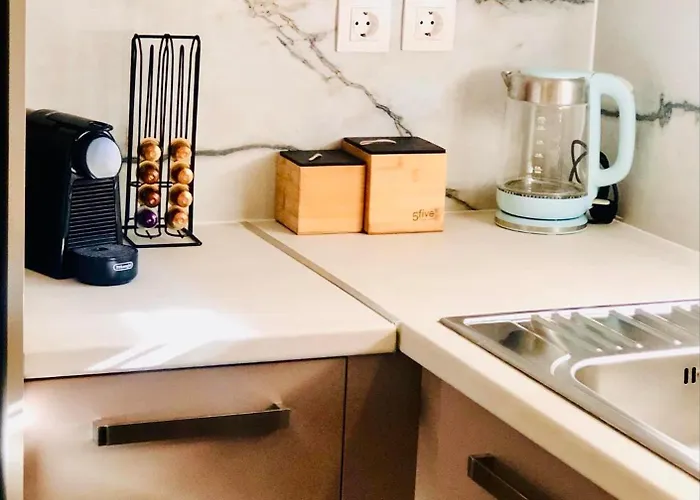 公寓 Cozy Flat With Garden Tínos